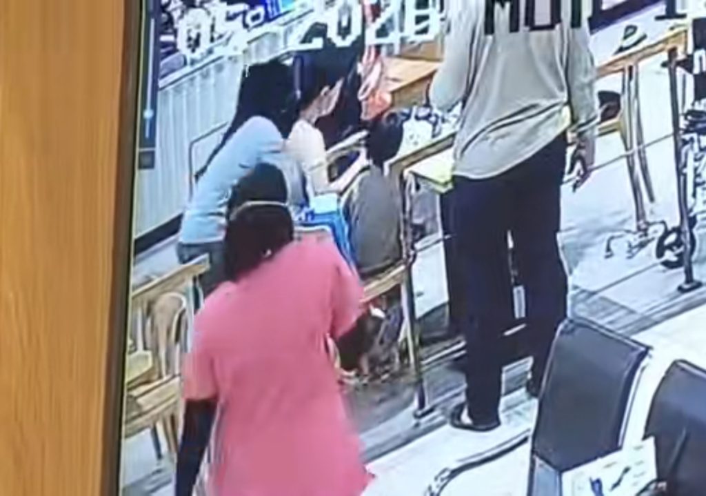‘Off duty’ bukan 'noktah' tugas, tindakan jururawat selamatkan wanita tercekik dipuji