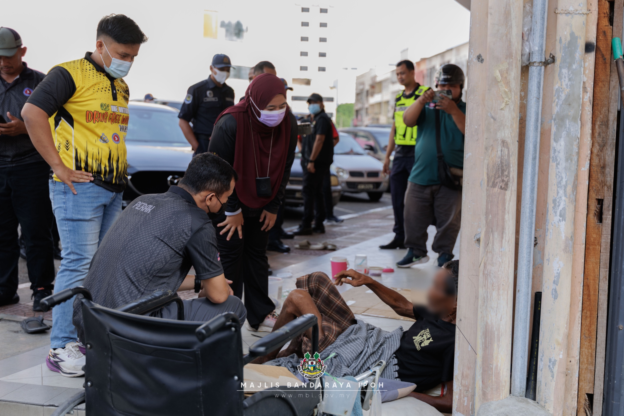 operasi gelandangan Ipoh gelandangan Ipoh, orang papa Ipoh, operasi bersepadu MBI, gelandangan diselamatkan, operasi UTC Ipoh, JKM Kinta, AADK Kinta, bandar raya Ipoh