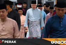MGPerak: Sultan Nazrin Tunai Solat Sunat Aidiladha Bersama 1,000 Jemaah Di Masjid Negeri