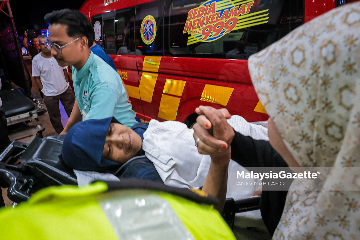 Jaslinda bertahan minum air embun dan makan tumbuhan liar Related Keyphrases: Jaslinda Saludin, pendaki hilang Gunung Batu Putih, survivor hutan, hilang 15 hari dalam hutan, ditemukan selamat Tapah, operasi SAR Jaslinda, minum air embun, makan tumbuhan liar, pendaki wanita Perak Jaslinda Saludin hilang 15 hari air embun tumbuhan liar Gunung Batu Putih operasi SAR ditemukan selamat bertahan hidup dalam hutan