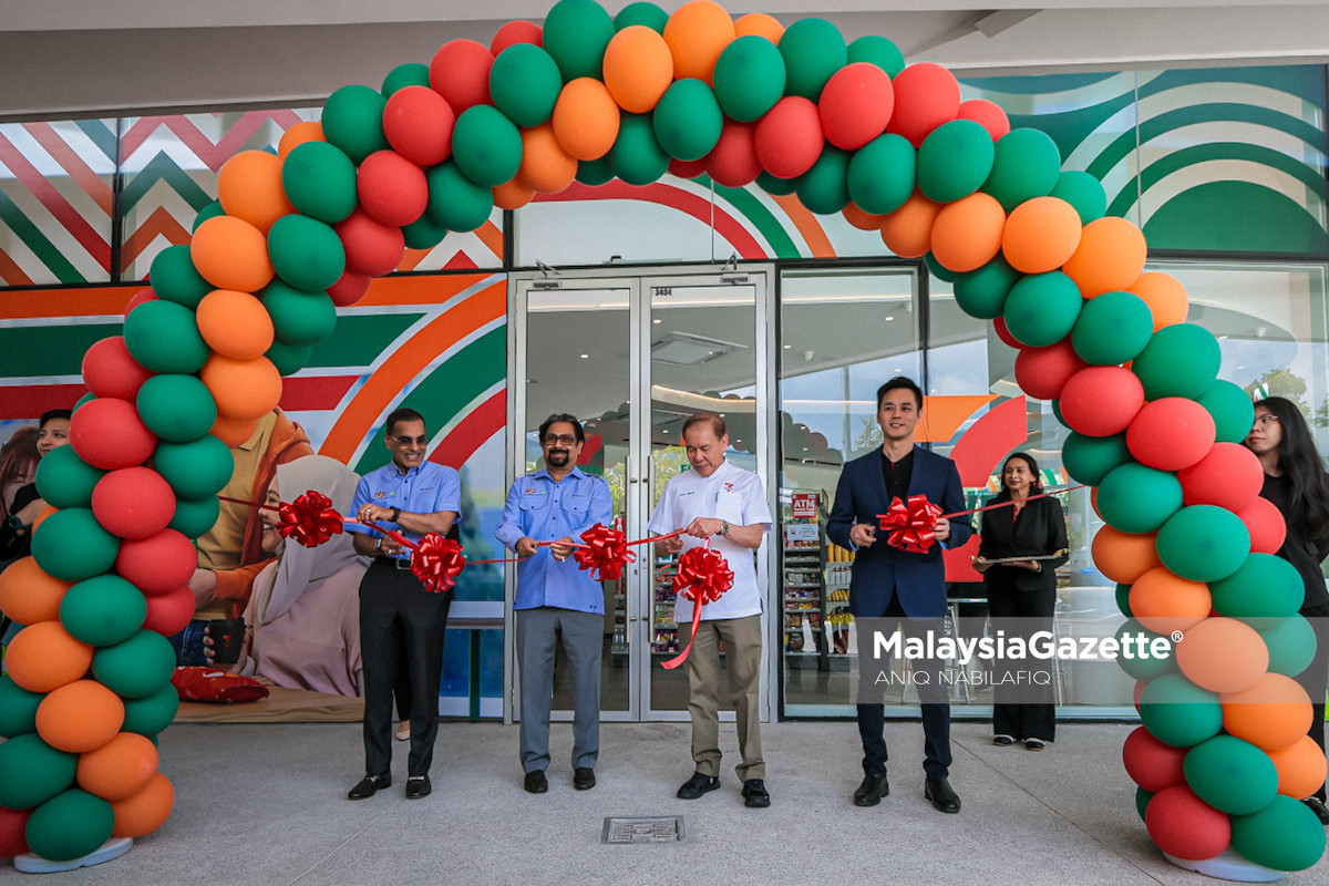 7-Eleven Malaysia PERKESO RTW Program Return To Work PERKESO Peluang pekerjaan PERKESO Latihan pra-pekerjaan PERKESO 7-Eleven Malaysia kerjasama PERKESO Pencarum PERKESO kembali bekerjaprogram Return To Work PERKESO, latihan pra-pekerjaan RTW, pencarum kembali bekerja, kerjasama 7-Eleven Malaysia dan PERKESO, kebolehpasaran orang berinsurans
