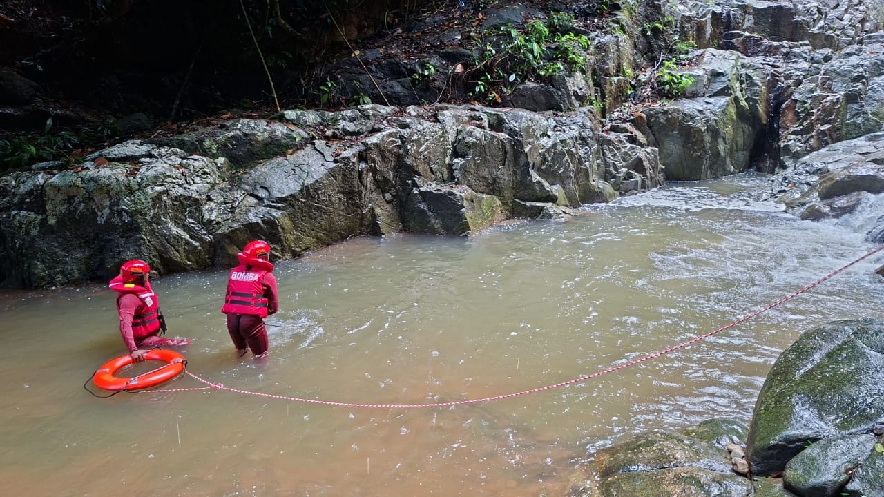 Lelaki Myanmar lemas di air terjun Taiping warga Myanmar lemas, lemas ketika mandi-manda, air terjun Taman Saga, kejadian lemas di Taiping, operasi menyelamat JBPM Perak