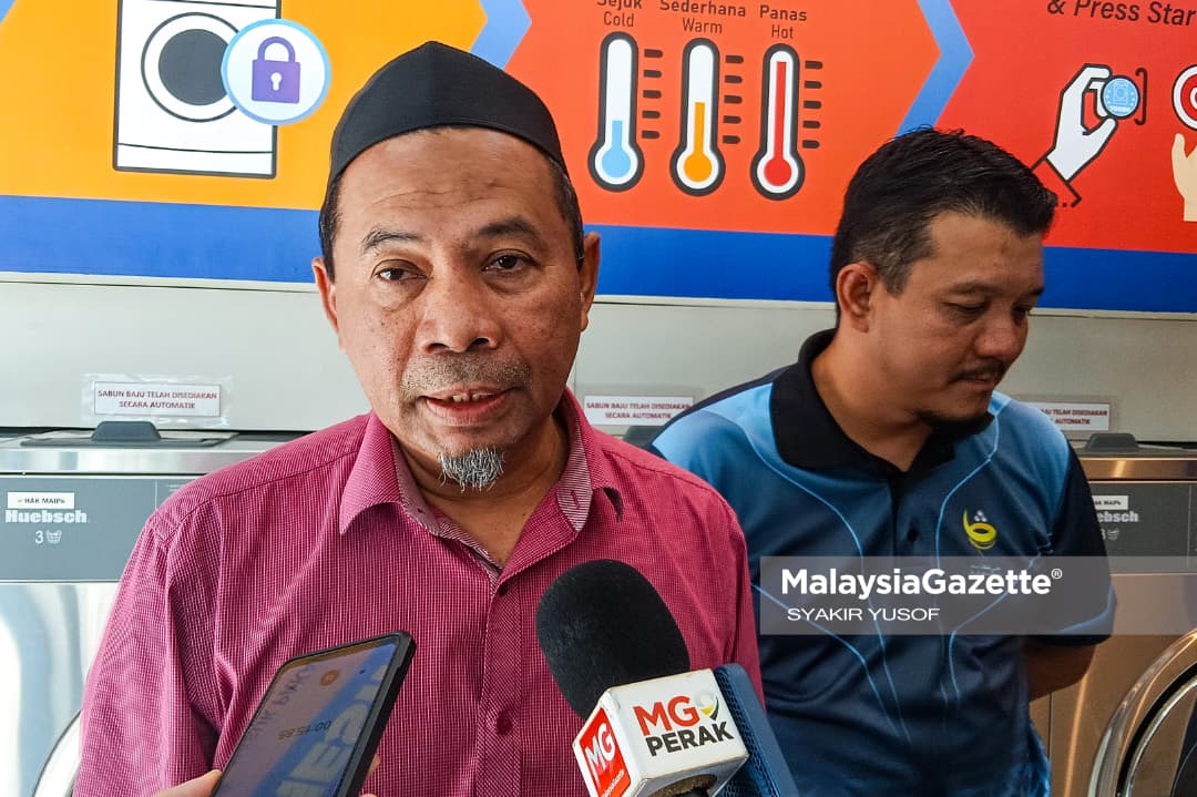 Wakaf mesin dobi bantu waris pesakit, jana ekonomi masjid Keyphrase Synonyms Projek Wakaf Mesin Dobi Ar-Ridzuan Wakaf mesin dobi MAIPk Dobi wakaf di masjid Wakaf Perak Ar-Ridzuan Pusat dobi wakaf masjid Related Keyphrase Projek Wakaf Mesin Dobi Ar-Ridzuan MAIPk perkasa institusi wakaf Masjid Muhibbuddin Shah Ipoh Wakaf Perak jana ekonomi masjid Kemudahan dobi untuk waris pesakit HRPB