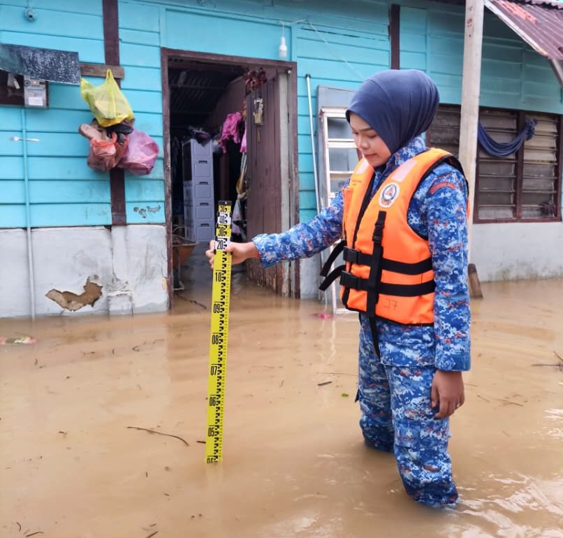 Empat PPS dibuka akibat banjir di Larut Matang Selama Keyphrase Synonyms Empat pusat pemindahan sementara dibuka Banjir di Larut Matang Selama PPS banjir Perak Mangsa banjir dipindahkan ke PPS Hujan berterusan sebabkan banjir Related Keyphrase Banjir Larut Matang Selama 2026 PPS banjir dibuka di Perak Kampung Batu 11 Bukit Gantang banjir Mangsa banjir dipindahkan ke PPS Paras sungai meningkat di Perak