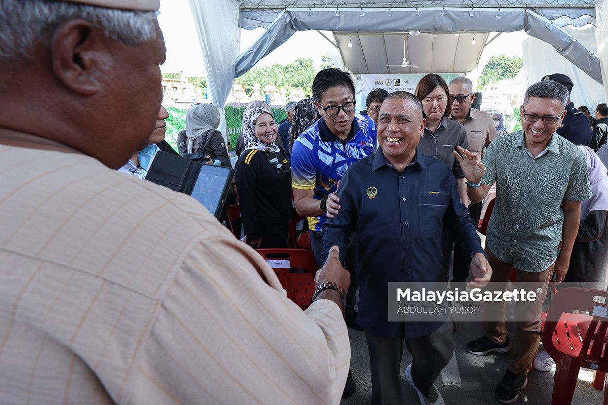BN Perak harap momentum kemenangan Johor berterusan Momentum kemenangan BN Johor Kemenangan BN pada PRN Johor BN hadapi PRU16 Saarani Mohamad ulas kemenangan BN Johor BN Perak menjelang PRU16 Saarani Mohamad PRN Johor BN menang PRN Johor Persediaan BN menghadapi PRU16 Pengerusi BN Perak Keputusan PRN Johor ke-16
