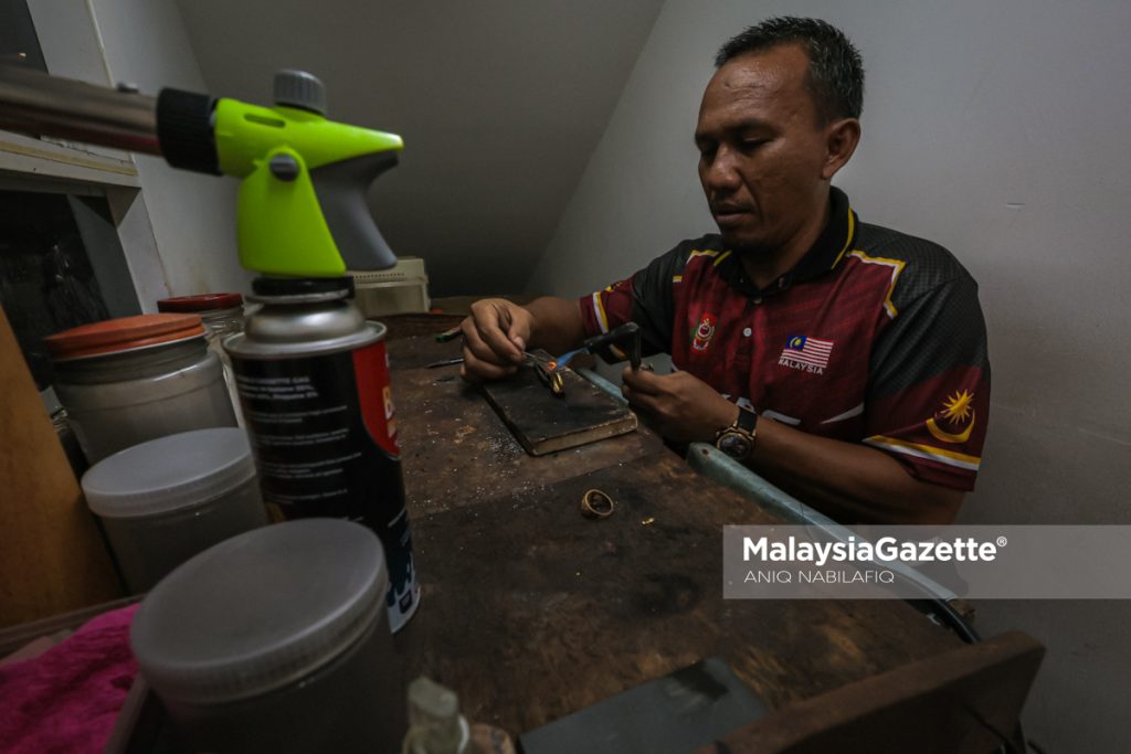 Iqtiyani Ulfa tinggalkan ‘zon selesa‘, cabar diri ceburi perniagaan emas
