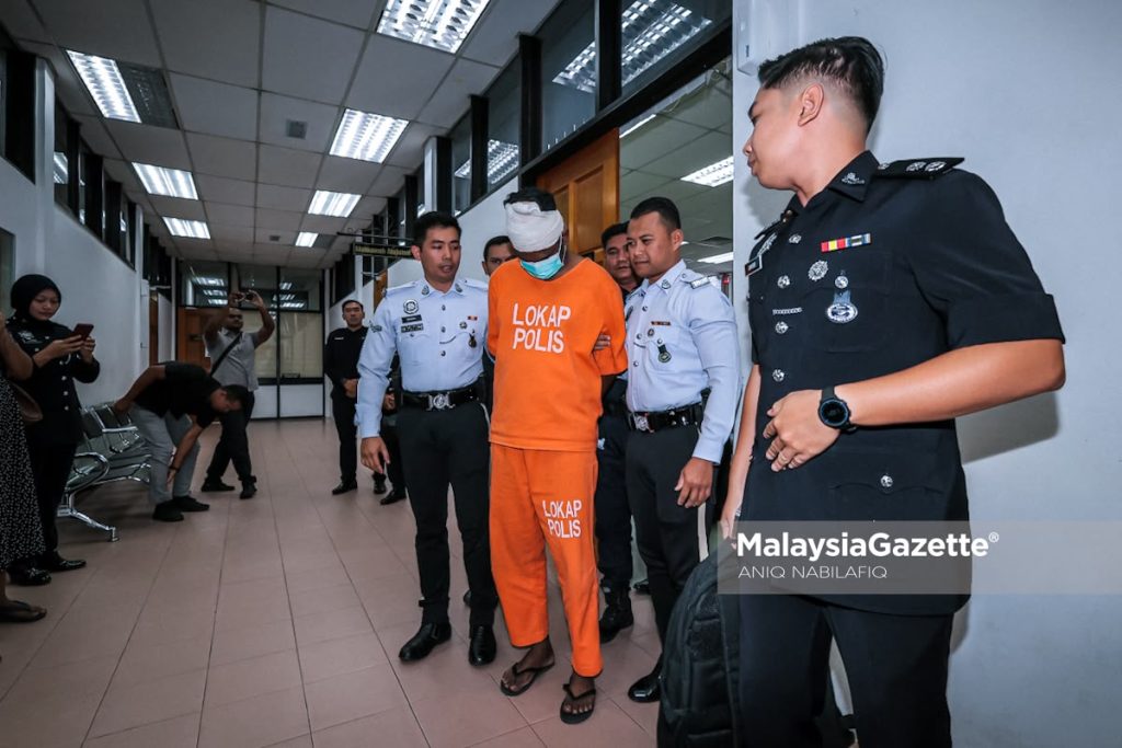 Pemandu di bawah pengaruh dadah didakwa bunuh dua remaja