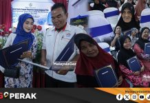 MGPerak: Penantian 28 Tahun Berakhir, Peserta, Waris FELCRA Seri Gala Terima Geran Hak Milik