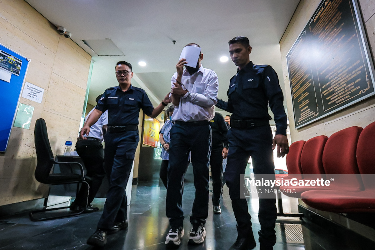 Tipu tuntutan Daya Kerjaya PERKESO Tuntutan palsu Daya Kerjaya PERKESO Penipuan Program Daya Kerjaya 2.0 Dokumen palsu PERKESO Kes SPRM Daya Kerjaya Tuntutan insentif PERKESO palsu Dua pemilik syarikat didakwa tipu tuntutan PERKESO Program Daya Kerjaya 2.0 PERKESO Mahkamah Sesyen Ipoh SPRM Dokumen palsu tuntutan insentif PERKESO Kes SPRM di Ipoh