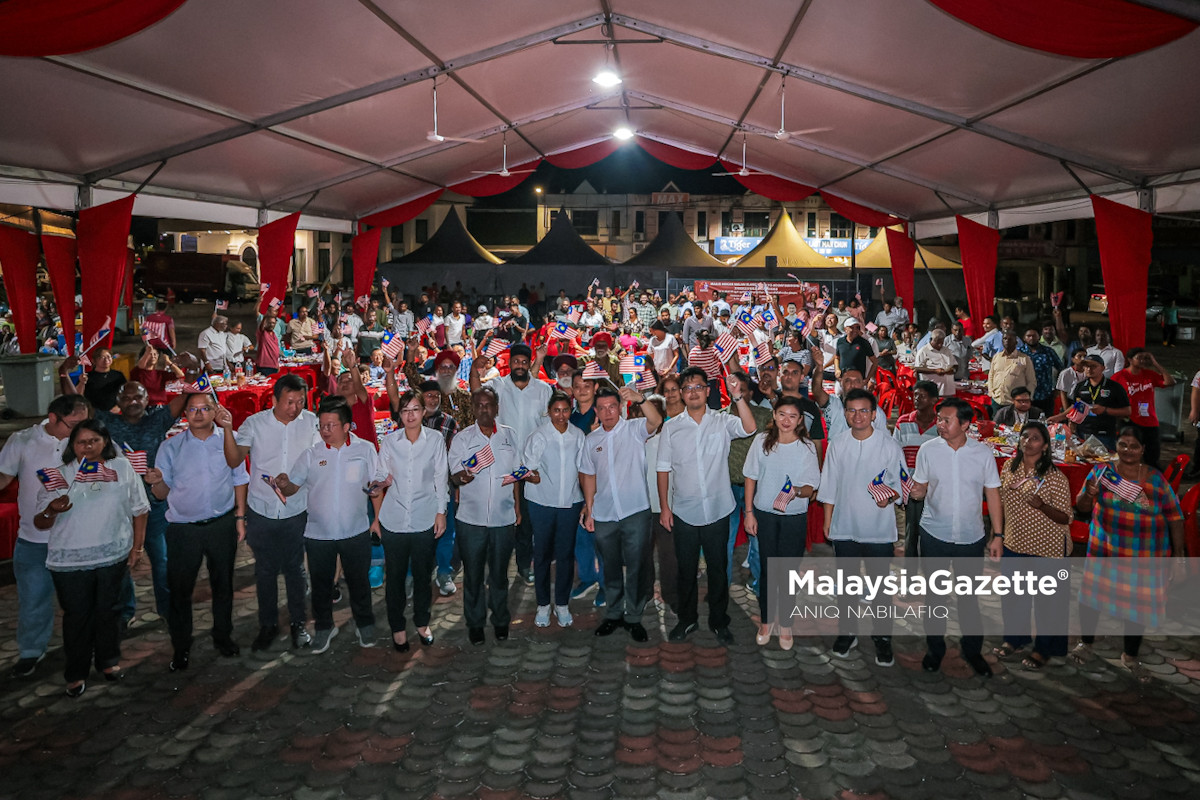 gelombang merah Perak Keyphrase synonyms: gelombang merah PH, gelombang merah Pakatan Harapan, gelombang politik Perak, kebangkitan PH Perak 5 Related keyphrase: Nga Kor Ming gelombang merah DAP Perak pilihan raya Pakatan Harapan Perak politik Perak pilihan raya Perak