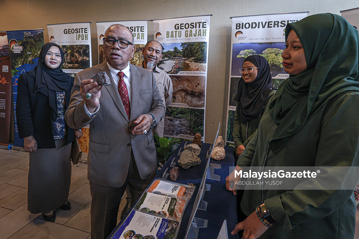 MARA Perak salur lebih RM2 juta Keyphrase synonyms: MARA Perak salur RM2 juta, pembiayaan MARA Perak, MARA bantu pengusaha pelancongan Bumiputera, bantuan MARA kepada usahawan pelancongan, pembiayaan usahawan pelancongan Perak 5 Related keyphrases: pengusaha pelancongan Bumiputera Perak pembiayaan MARA untuk usahawan pelancongan MARA bantu usahawan pelancongan Perak Pelan Transformasi Usahawan Pelancongan Perak Konferens Pengusaha Pelancongan Negeri Perak 2026