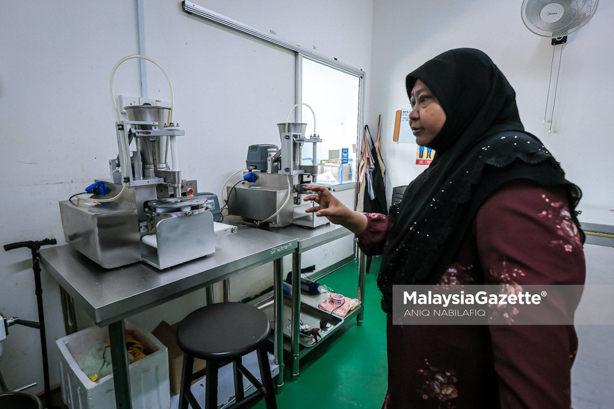 dim sum halal Keyphrase synonyms: produk dim sum halal, makanan dim sum halal, dim sum sejuk beku halal, produk makanan halal, dim sum Muslim 5 Related keyphrase: perniagaan dim sum halal dim sum sejuk beku usahawan makanan halal produk halal Perak