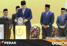 MGPerak: Sultan Nazrin Rasmi Dewan Merdeka Majlis Perbandaran Manjung