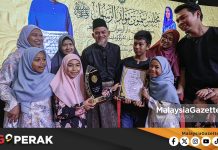 MGPerak: Empat Dekad Berbakti Di Masjid, Saharudin Terima Anugerah Tokoh Siak