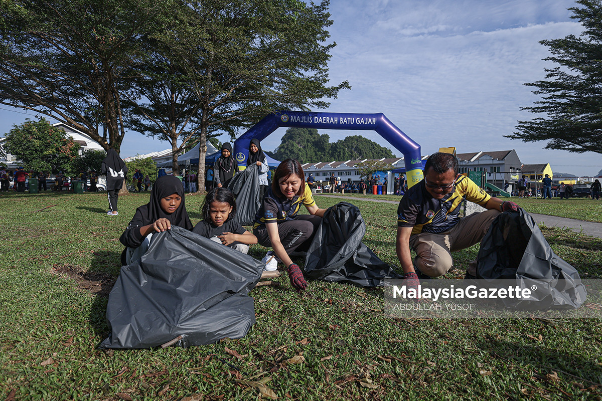 sisa pepejal Perak Keyphrase synonyms: penghasilan sisa pepejal, pengurusan sisa pepejal Perak, sisa pepejal di Perak, pengurangan sisa pepejal Related keyphrases — 4 untuk Yoast Premium: pengurangan sisa pepejal pengasingan sisa kitar semula Perak Hari Cuci Malaysia Perak Related keyword tambahan: pengurusan sampah di Perak