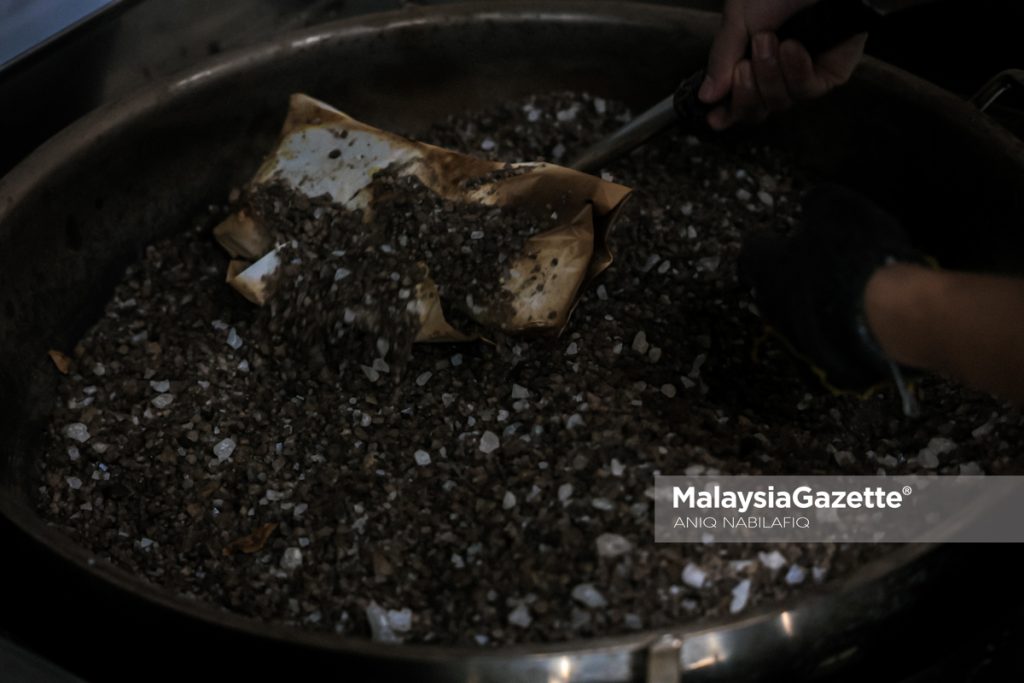 E-kor diiktiraf halal, nikmati hidangan ikonik ayam garam tanpa waswas