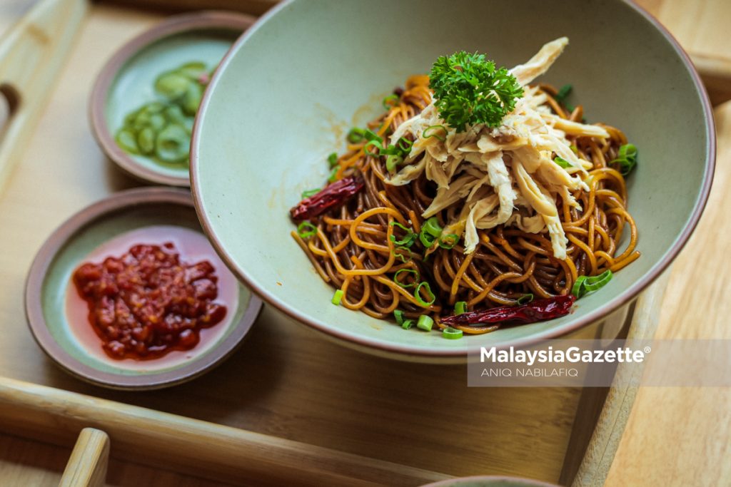 E-kor diiktiraf halal, nikmati hidangan ikonik ayam garam tanpa waswas