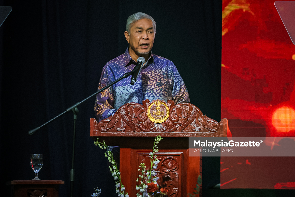 Kesiapsiagaan bencana Keyphrase synonyms: Persediaan menghadapi bencana, budaya kesiapsiagaan bencana, keselamatan ketika bencana, pengurusan risiko bencana Related keyphrases (5): Ahmad Zahid Hamidi Bulan Kesiapsiagaan Nasional 2026 Kerugian akibat bencana 2025 Pengurusan bencana Malaysia Statistik kerugian bencana DOSM